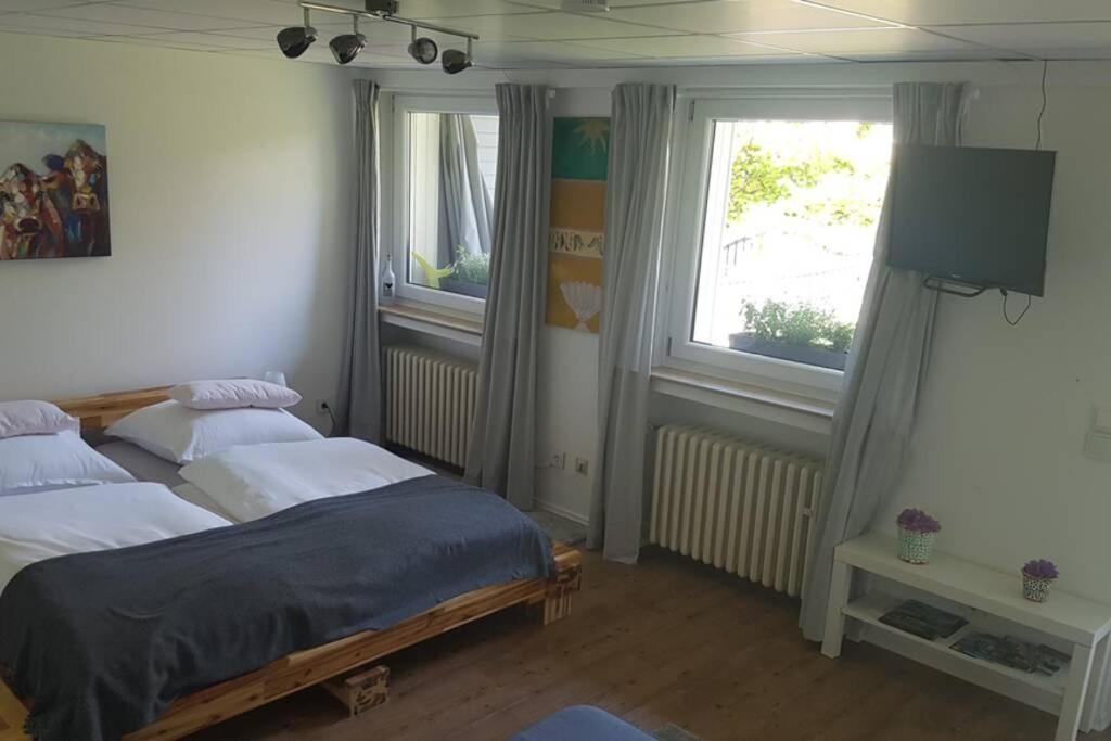 Bergische Oase - Ferienwohnung Oskar Overath Exterior photo